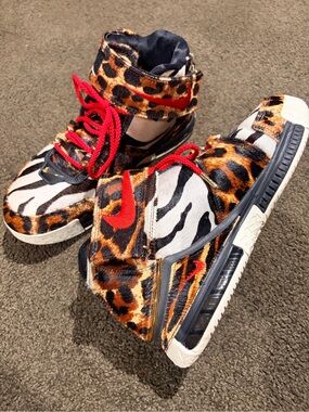 LEBRON JAMES- Men's High-Top Animal Print Sneakers with Red Accents